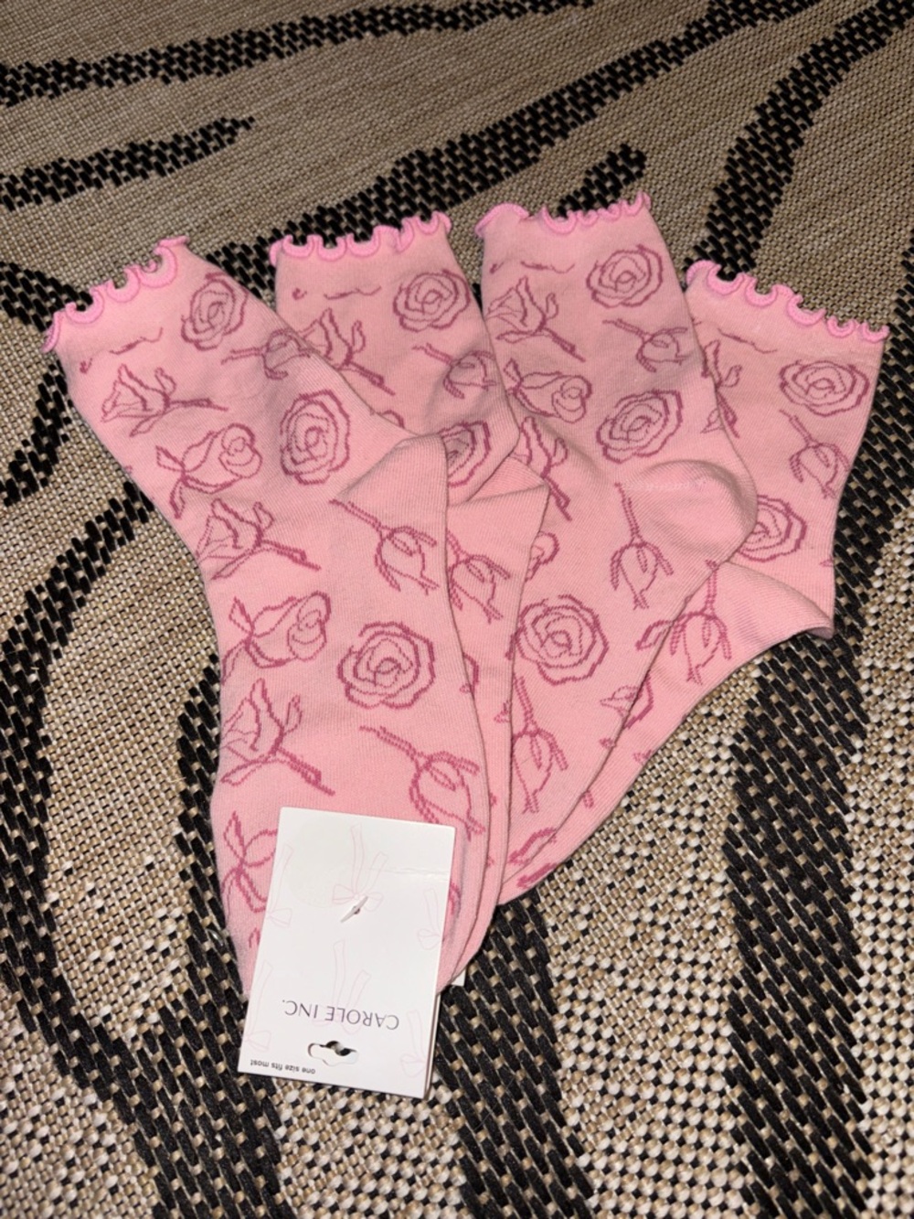 🆕2 Carole Coquette Rose Print Ankle Socks, OS